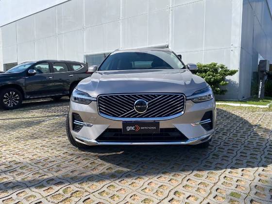 VOLVO XC60 2.0 T8 PHEV PLUS AWD GEARTRONIC VOLVO XC60 2.0 T8 PHEV PLUS AWD GEARTRONIC
